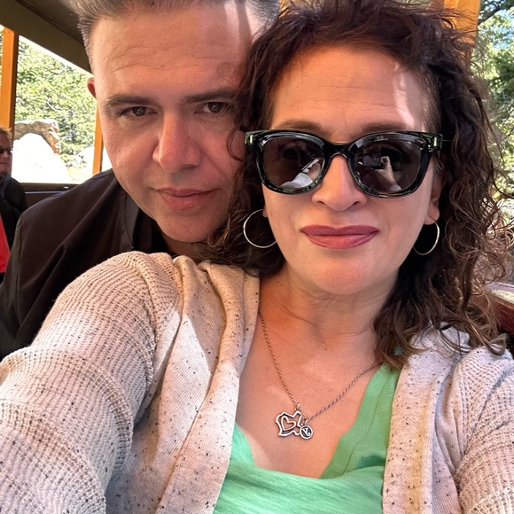 Meet your Posher, Yolanda - Picture 5 of 5